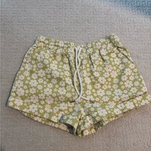 Floral Green Women's Shorts